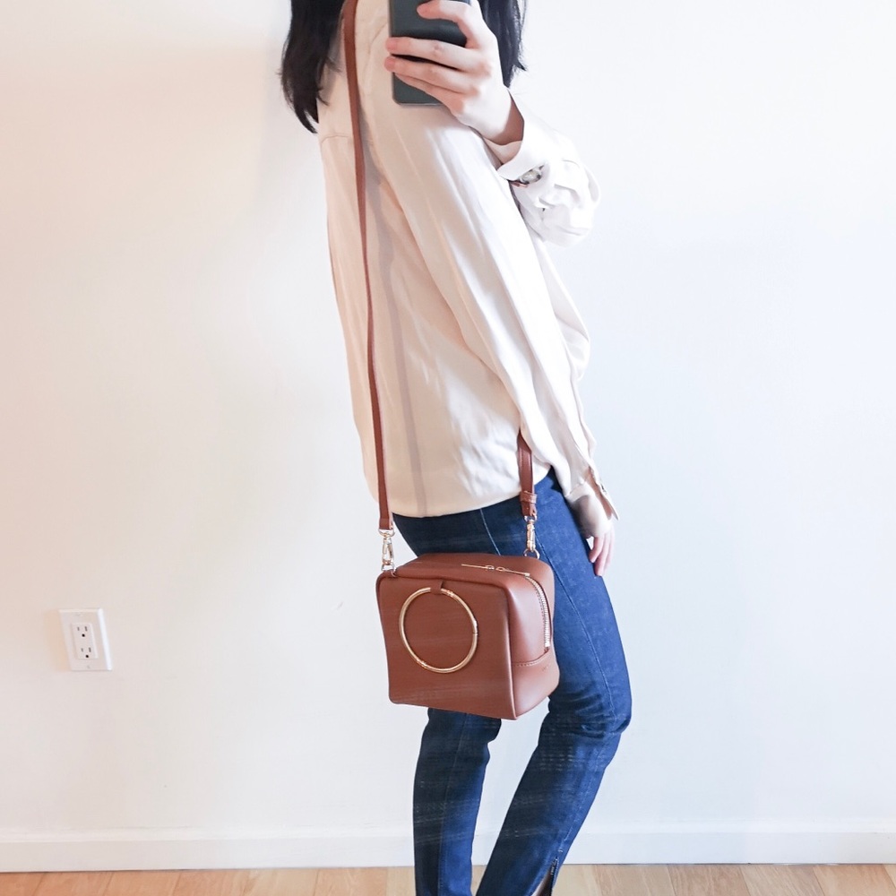 🎉Summer SALE Circle hardware cube bag - Picture 3 of 8